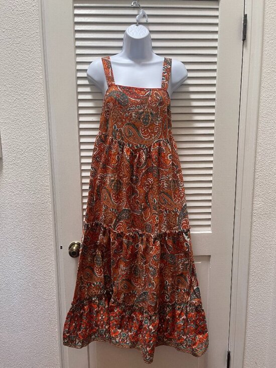 Band Of The Free Dresses & Skirts - Band of the Free Boho Paisley Tiered Midi Dress Small